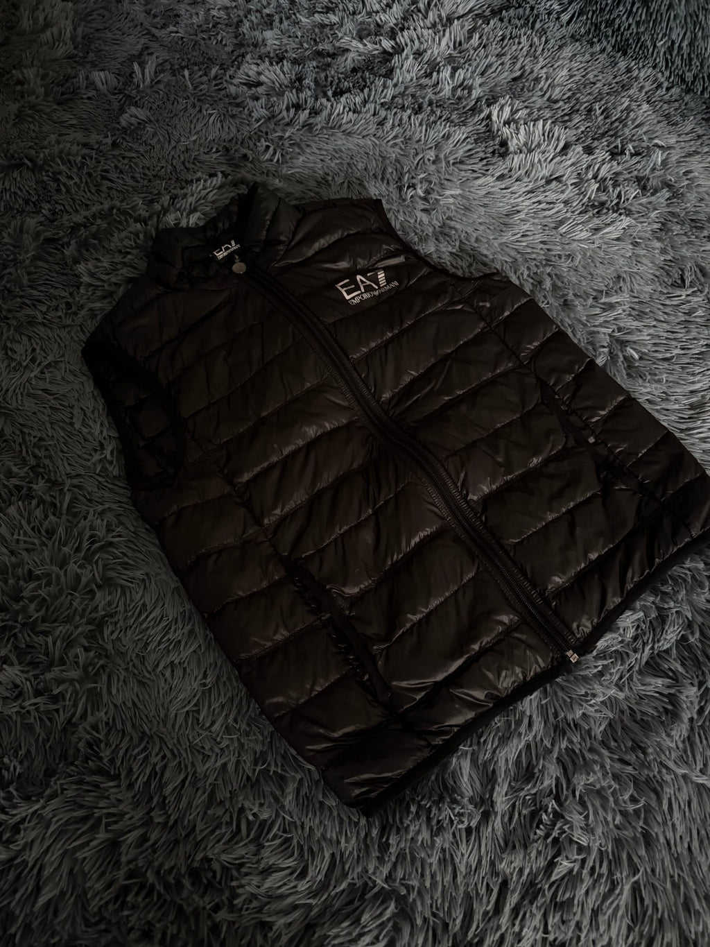 Αμάνικο EA7 μπουφάν puffer Emporio Armani μαύρο, φωτογραφία 4