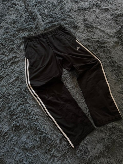 Παντελόνι φόρμας Adidas μαύρο ίσιο, φωτογραφία 2