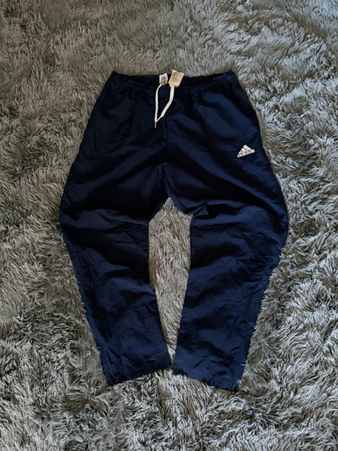 Παντελόνι φόρμας Adidas Aeroready σκούρο μπλε, μπροστινή όψη, άριστη κατάσταση