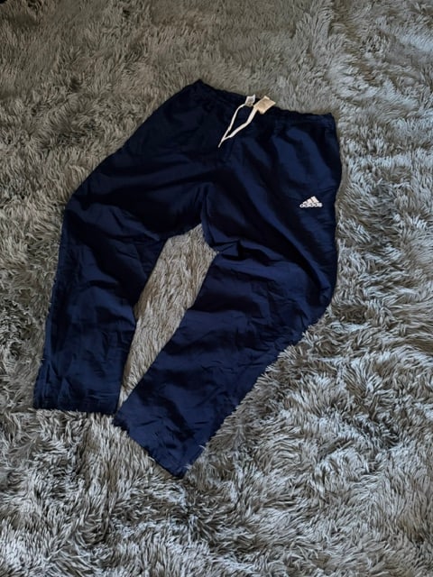 Παντελόνι φόρμας Adidas Aeroready σκούρο μπλε, φωτογραφία 2
