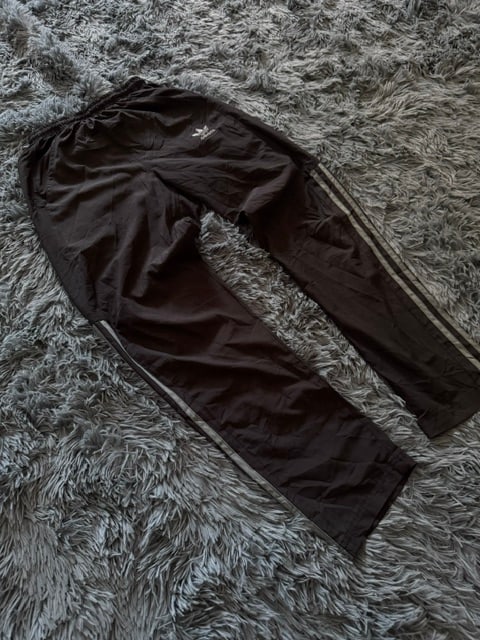 Παντελόνι φόρμας Adidas Originals μαύρο, φωτογραφία 4