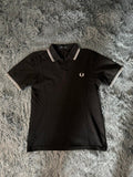Μπλούζα polo Fred Perry μαύρη, μπροστινή όψη, άριστη κατάσταση