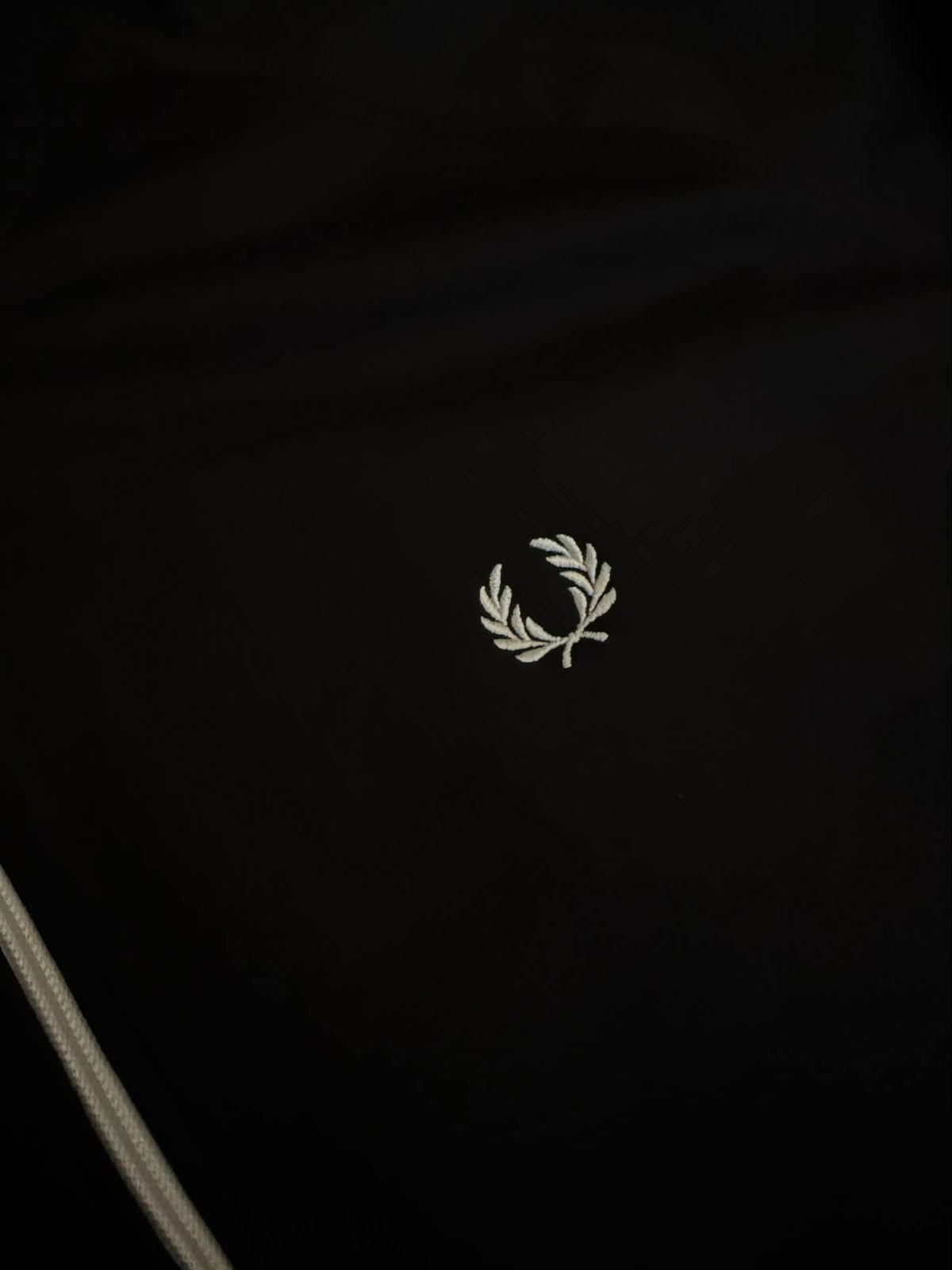 Ζακέτα φόρμας Fred Perry μαύρη με λευκές ταινίες, φωτογραφία 4