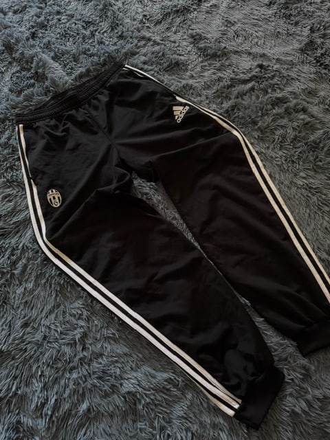 Παντελόνι φόρμας Adidas Juventus μαύρο, φωτογραφία 3
