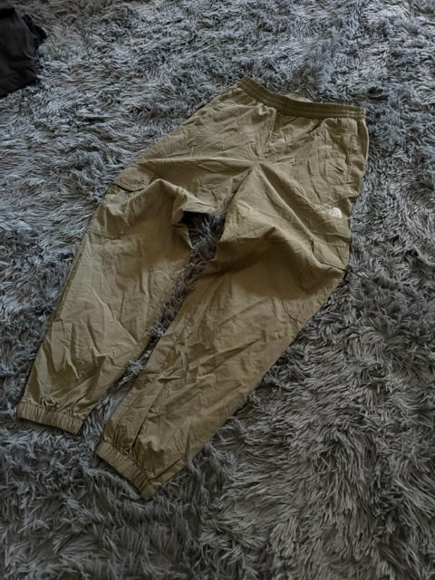 Παντελόνι cargo The North Face χακί, φωτογραφία 4