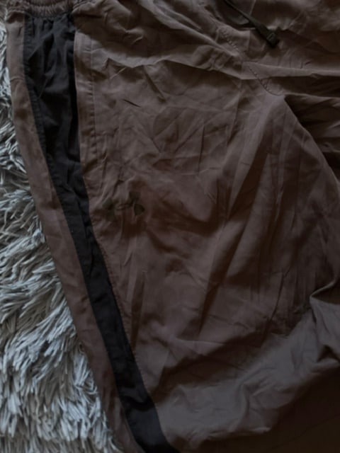 Παντελόνι φόρμας Under Armour καφέ, φωτογραφία 2
