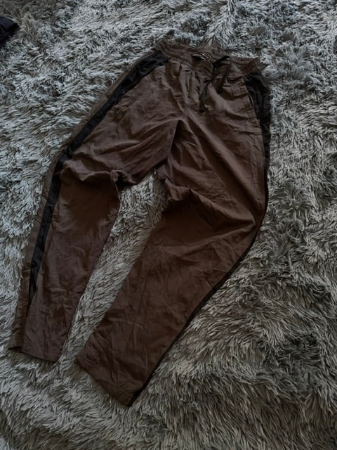 Παντελόνι φόρμας Under Armour καφέ, φωτογραφία 4